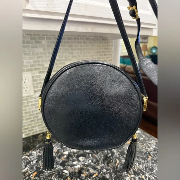 MCM Vintage Tambourine Bag
Made in Germany 🇩🇪 - Picture 2 of 11